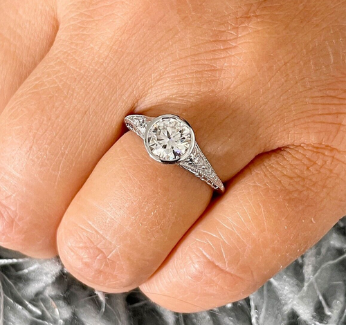 IGI Certified 14k White Gold Round Cut Diamond Engagement Ring Bezel Set 1.02ct - Picture 2 of 12