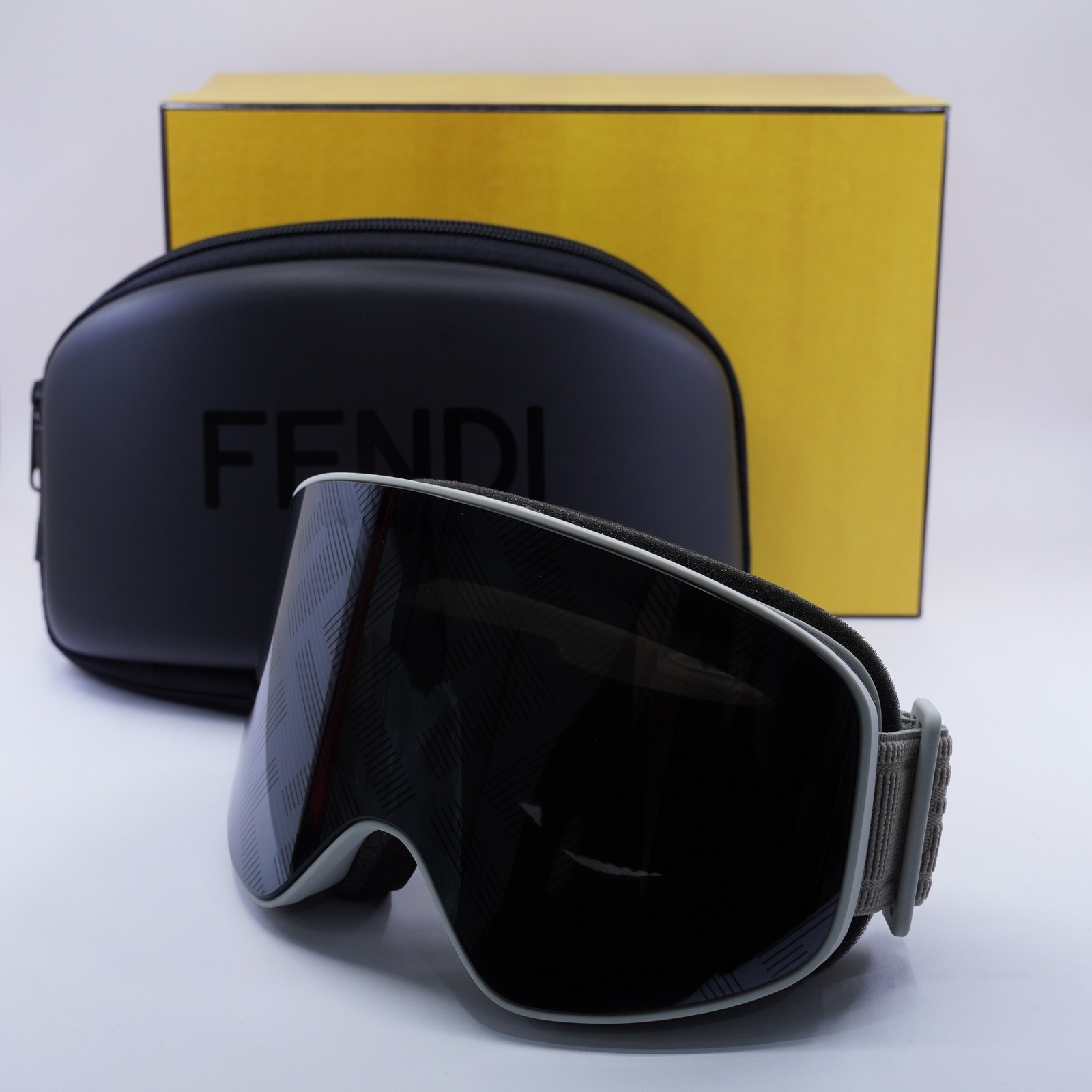 Fendi FE40152U SKI MASK 20C Matte Grey/Grey Pattern with FF Pattern Mirror 0-...