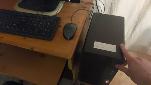 HP 285 G3 MT | Ryzen 3 2200G Vega Graphics | 8GB DDR4 | 256GB SSD | LinuxManjaro - Video 1 of 1