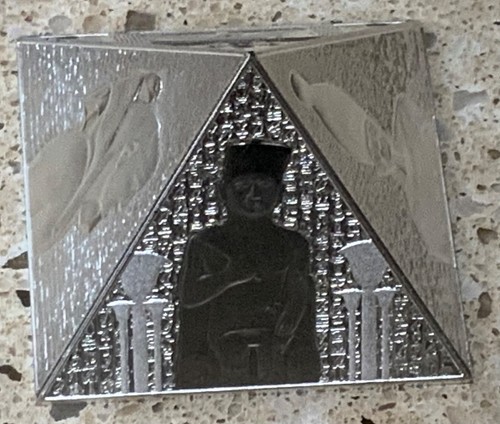 Niue 2014 The Great Pyramids, 3oz .999 Silver Coin - Picture 5 of 13