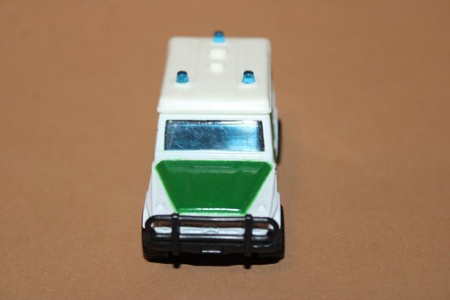 Matchbox 1:64 Mercedes-Benz 280 GE POLIZEI / MADE IN MACAU 1984 (889) - Bild 2 von 6
