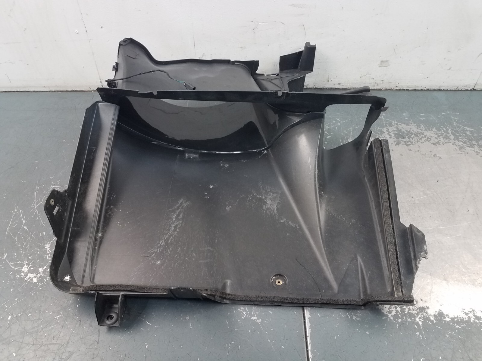 2021 McLaren 765LT Left Rear Air Duct Guide Panel  - * #5537 C7