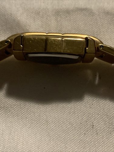 WALTHAM SLIDE OUT HIDDEN DIAL Gold TONE LADIES WATCH New Battery Runs Well - Picture 8 of 13