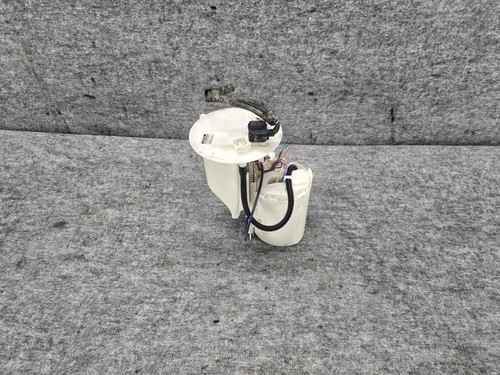 TOYOTA CAMRY XSE 18-24 BOMBA DE COMBUSTIBLE UNIDAD DE ENVÍO TUBO DE SUCCIÓN GAS 2,5 L TRACCIÓN DELANTERA OEM - Imagen 1 de 2