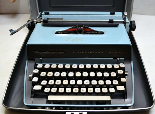 Remington Quiet-Riter Eleven Schreibmaschine - funktioniert einwandfrei - restaurieren oder Teile - wie besehen
