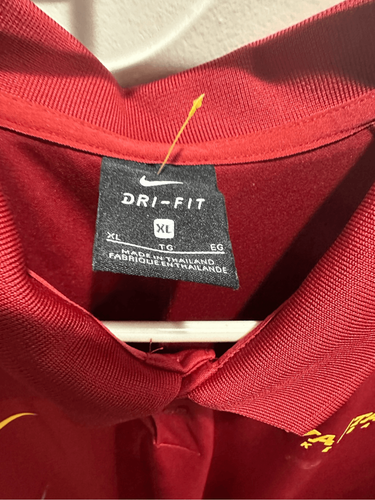 Polo NCAA IOWA STATE CYCLONES NIKE ROJO CARMESÍ XL - Imagen 4 de 5