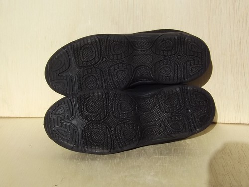Size 7M Toms Women Sample Pro Tennis Shoes Black/Black - Picture 2 of 9