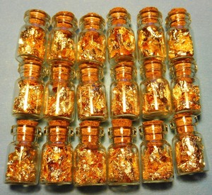 100-glass-vials-of-24K-GOLD-leaf-flakes-sealed-with-cork-no-liquid-BEST-ON-WEB