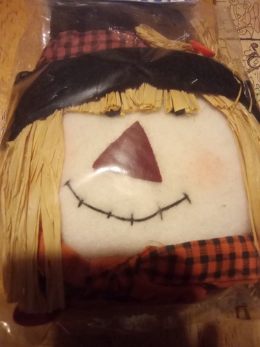 Decoración colgante cabeza de espantapájaros Darice 6" otoño Halloween - Imagen 2 de 3