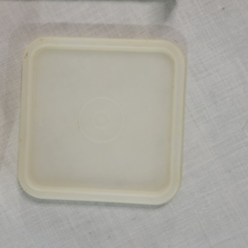 3 pc Vintage Tupperware Cheese Keeper Almond #1696 & Tray #1698 Clear Lid #1697 - Picture 3 of 9
