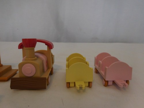 Calico Critters Sylvanian Baby Choo-Choo Train Calico Express n Rosie's Row Boat - Picture 10 of 12