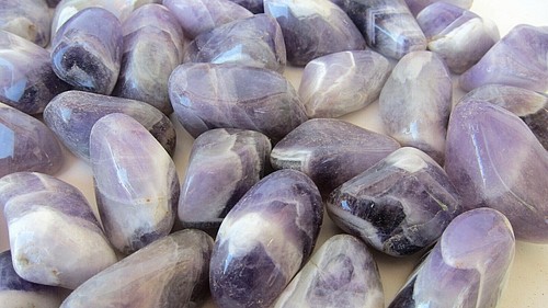 Three Chevron Amethyst Tumbled Stones 30-40mm Healing Crystals Third Eye Chakra - Picture 1 of 2
