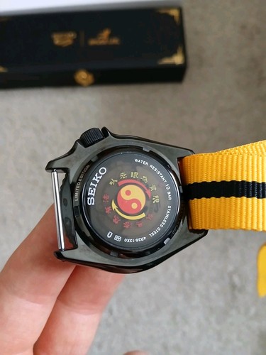 Seiko 5 Sports Bruce Lee Limited Edition Automatic Watch Black & Yellow SRPK39K1 - Picture 5 of 8
