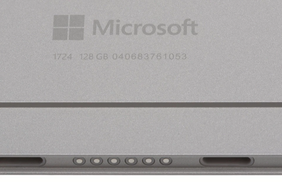 Microsoft Surface Pro 4 1724 Intel i5-6300U 2.4GHz 4GB 128GB ** SCREEN FLICKER** - Image 4 of 4