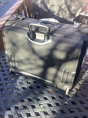 TUMI Extended Trip 2 Wheel Large Garment Bag~25”x 19”x 11” - Picture 8 of 23