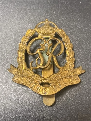 Original WW2 GVI Military Police Cap Badge