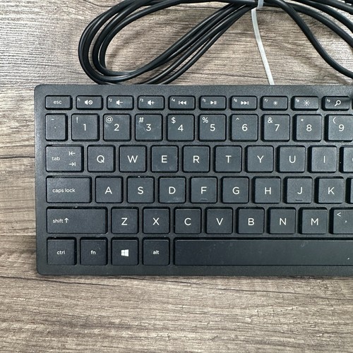 Teclado delgado HP USB con cable EE. UU. HSA-D004K - Imagen 2 de 10