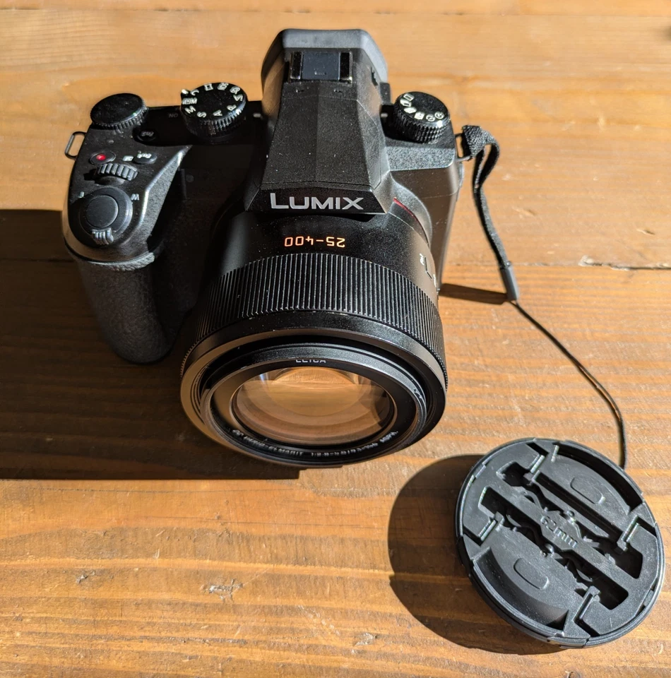 Panasonic Lumix FZ1000 II, photo 1 of 5