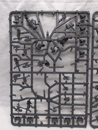 *Incomplete* (2) Khorne Sigmar Sprue Bits And Pieces - Picture 3 of 8