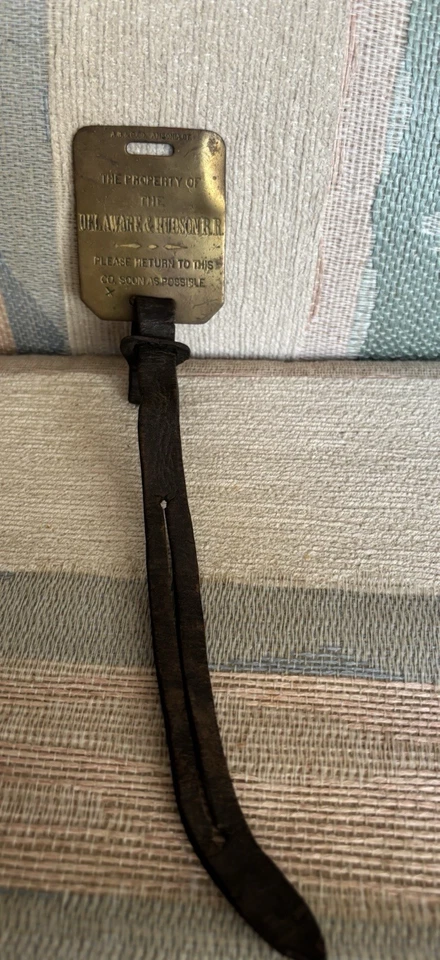 Etiqueta de bolso de tren D&H original con correa de cuero original hecha en EE. UU. rara Foto 2 de 4