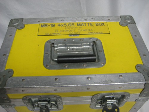 Arri MB-19 4x5.65 Matte Box Hartschalenkoffer/Gelb/Innenraum - Bild 2 von 9