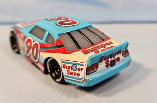 Disney Pixar Cars Ponchy Wipeout Bumper 1:55 Diecast - Picture 3 of 3