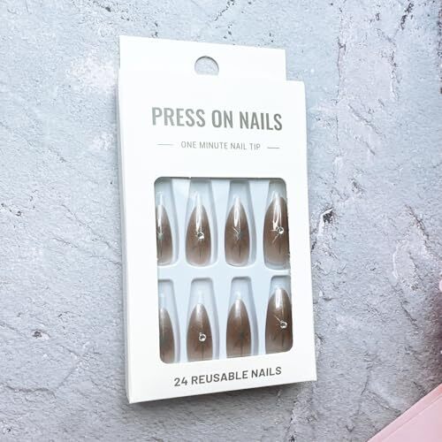 24 Pcs Star Press on Nails Medium Length Reusable Brown Fake Nails with Stars - Picture 6 of 7