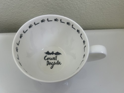 Taza de té grande Count Dogula perro toro francés Halloween Portobello por diseño - Imagen 2 de 5