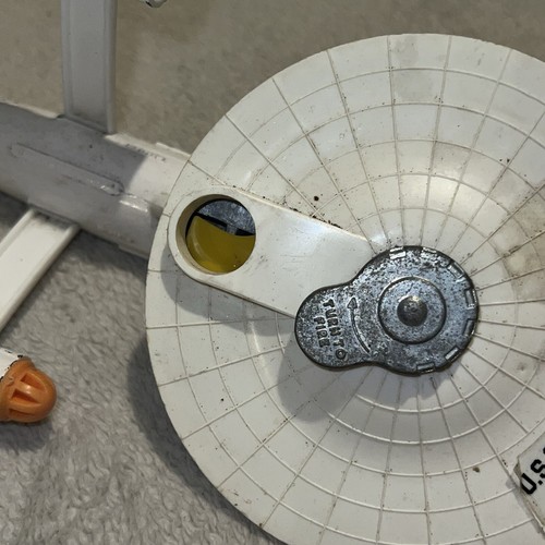 Dinky 1975 USS enterprise model in very used condition includes small vehicle *1 - Picture 9 of 10