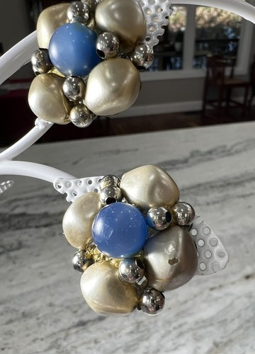 Vintage Lucite Moon Glow, Faux Pearl Bead Cluster Clip on Earrings - Picture 4 of 5