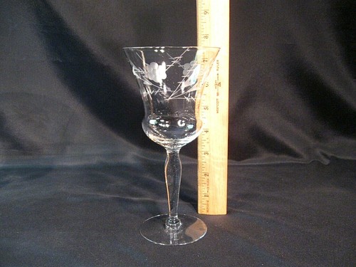 Glastonbury-Lotus 3720-19 Water Goblet Set of 7 - Picture 12 of 12