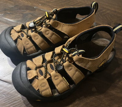 Keen Brown Leather Closed Toe Hiking Sport Sandals XT 0606  display picture 1