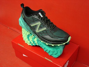 new balance summit trail running shoes