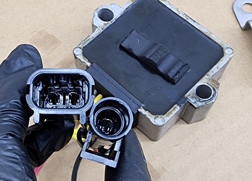 135/150/175/200 HP Mercury 2.5L Voltage Regulator Assembly 2000-2005 854515T2 - Foto 15 di 16