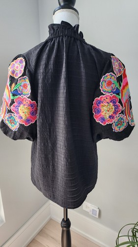 Anthropologie THML Embroidered Flower Bohemian Black Puff Sleeve Top Size S NEW - Picture 6 of 11
