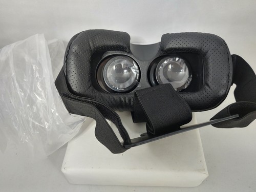 ONN White Virtual Reality VR Smartphone Headset for Apple or Android - Picture 8 of 9