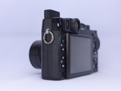 Fujifilm X Series X10 12.0MP Digital Camera Black - Picture 4 of 23