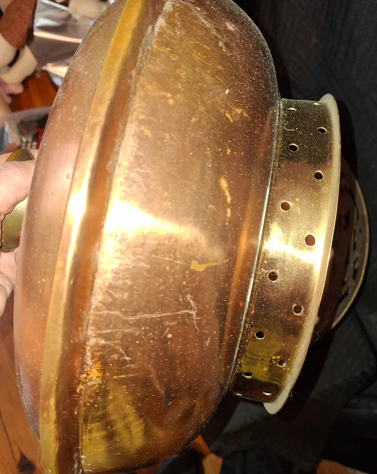Plato de calentamiento de rozaduras grande vintage de cobre y latón Foto 4 de 4