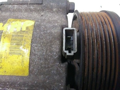 Compresor de aire acondicionado de 7,3 L para camioneta Ford E350SD 2001 - Imagen 8 de 9