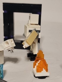 Lego Iron Golem 21123 21128 Tow Ball Arm Minecraft Minifigure + Horses & Extras