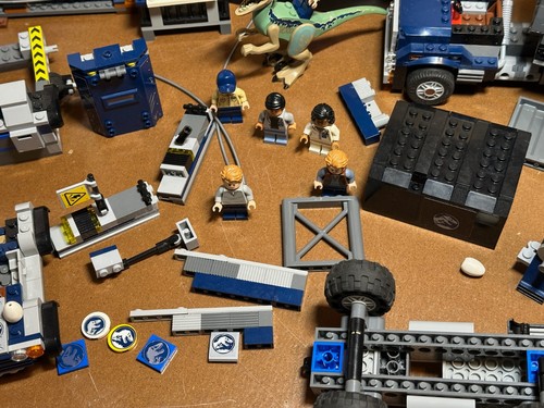 LEGO Jurassic World Parts vehicles boat Minifigure raptor Incomplete Sets lot - Picture 5 of 13