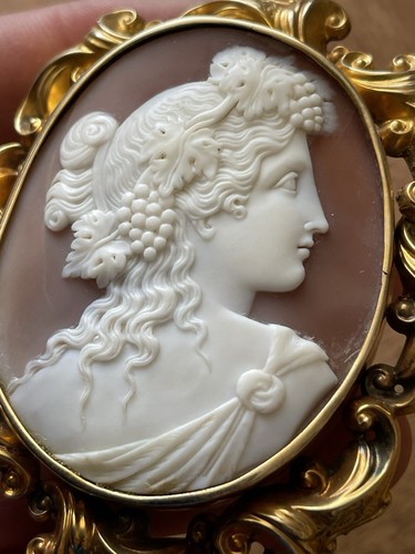Large Antique Victorian Cameo 18ct Gold Brooch - Picture 16 of 16
