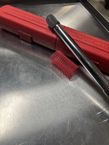 Snap-On QC2100 3/8" Drive (20–100 ft-lb) SAE Adjustable Click-Type Torque Wrench - Picture 2 of 17