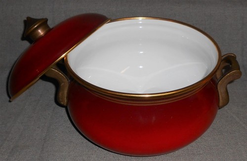 Vaso vintage anni 70 ASTA largo smaltato rosso 2 qt con coperchio MANICI OTTONE Germania Ovest - Foto 2 di 7