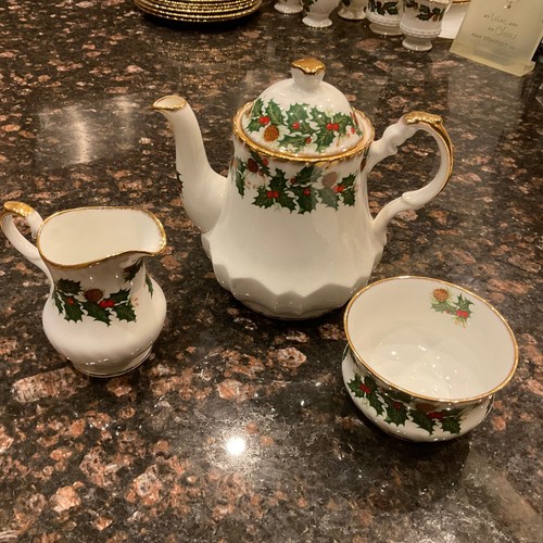 Stunning Yuletide by Rosina-Queens Selection of Bone China - Sold as Individual - Picture 26 of 75