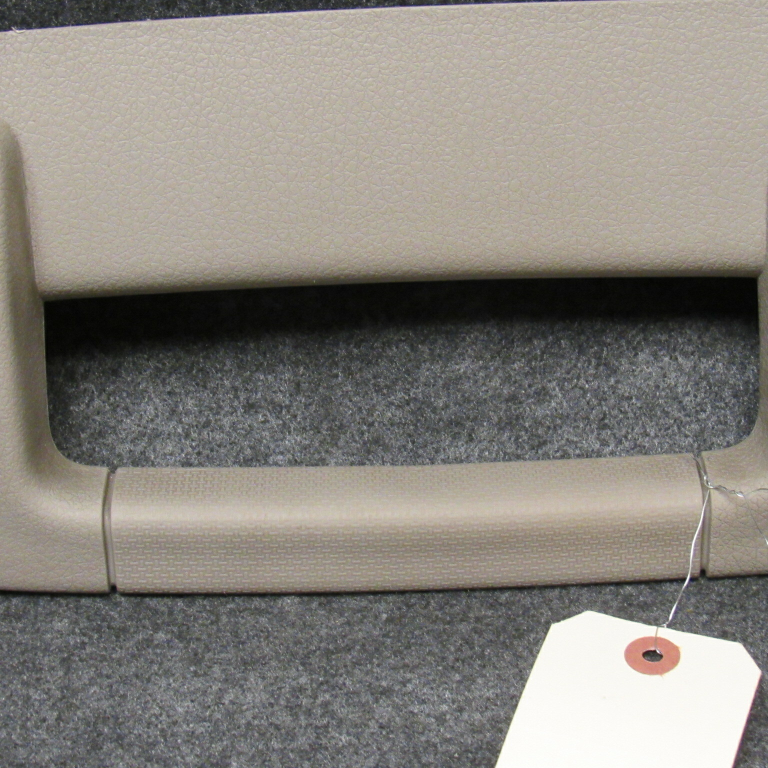 20082010 F250F550 SD RH APillar Grab Bar Handle 8C3425025B50ACW