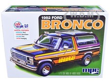 SKILL 2 MODEL KIT 1982 FORD BRONCO 1/25 SCALE MODEL CAR BY MPC MPC991
