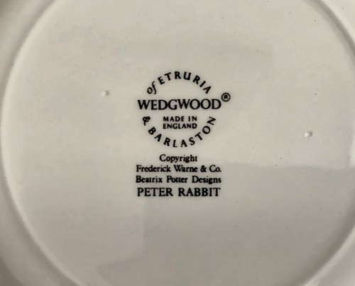 Wedgwood Etruria Peter Rabbit 7" Collectible Plate Beatrix Potter Design England - Picture 2 of 2