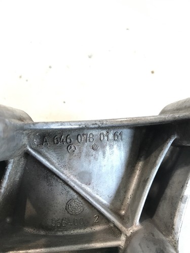 Mercedes Vito W639 2.2 Cdi Staffa filtro carburante A6460780161 Originale - Foto 4 di 8