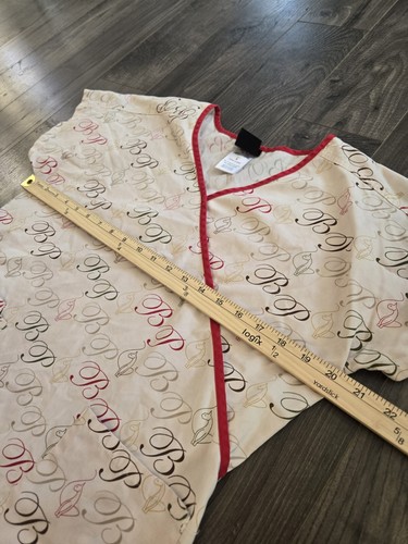 Baby Phat Ivory and Red BP Cats Scrub Top Size Medium V-Neck Pockets - Picture 6 of 9